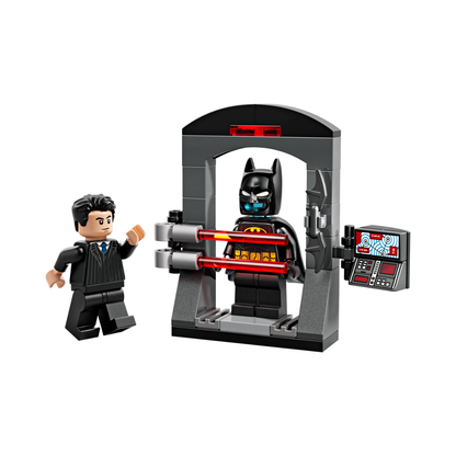 LEGO® DC Batman™: Bruce Wayne y el Batitraje