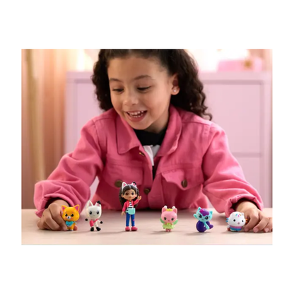 Gabby’s Dollhouse Cat-Venture Crew Pack - Set de 6 Figuras y 5 Accesorios (11 Piezas)