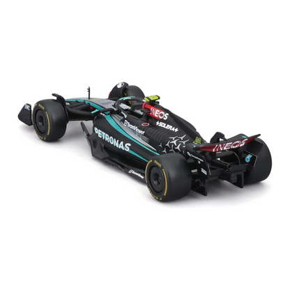 Mercedes AMG Petronas F1 Burago Escala 1:43. Hamilton , Russel