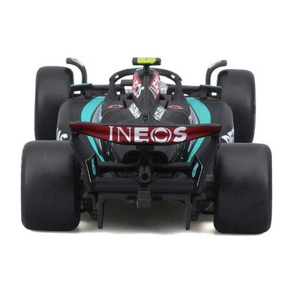 Mercedes AMG Petronas F1 Burago Escala 1:43. Hamilton , Russel