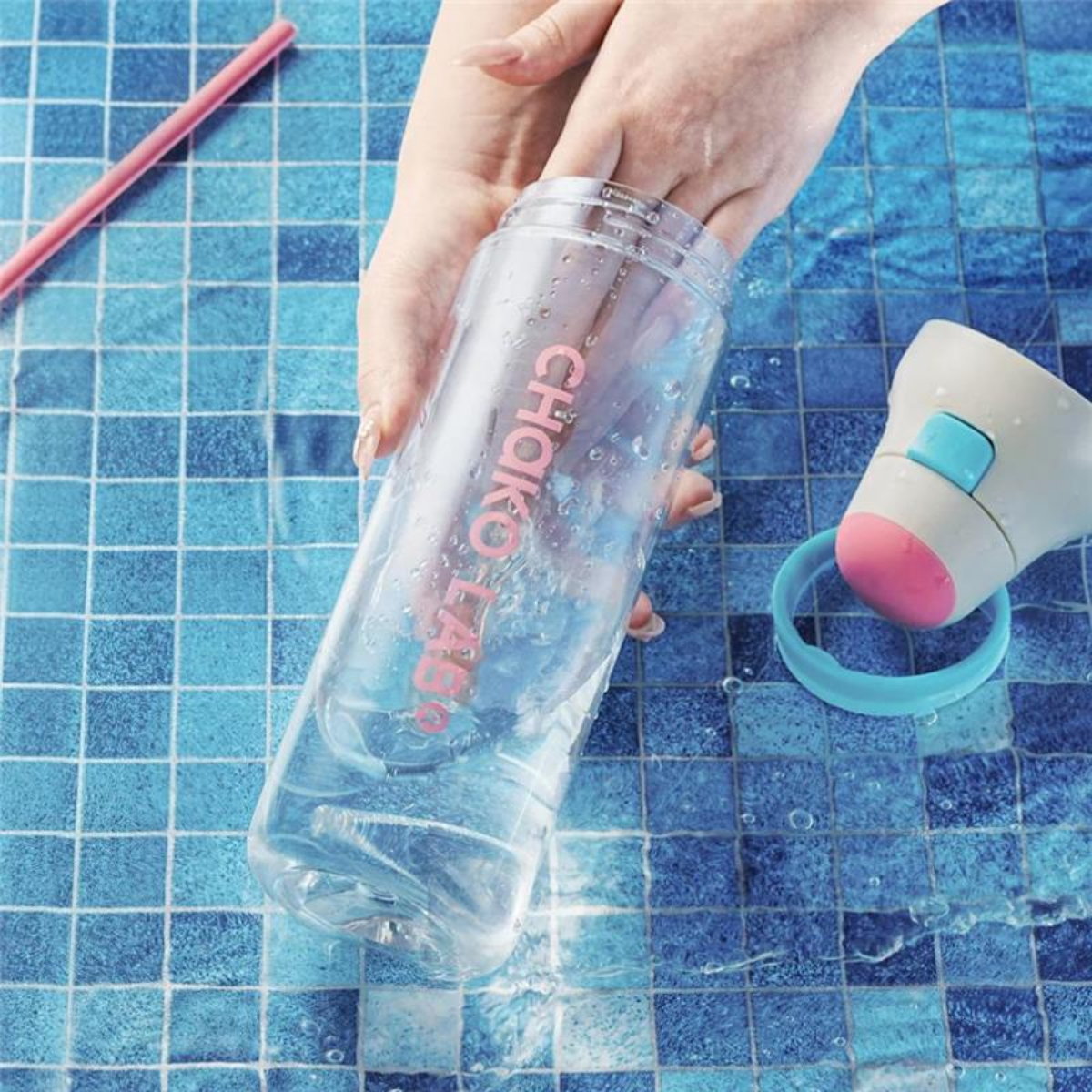 Botella Rosa y Rojo Kada Bottle Chako Lab 888 ml