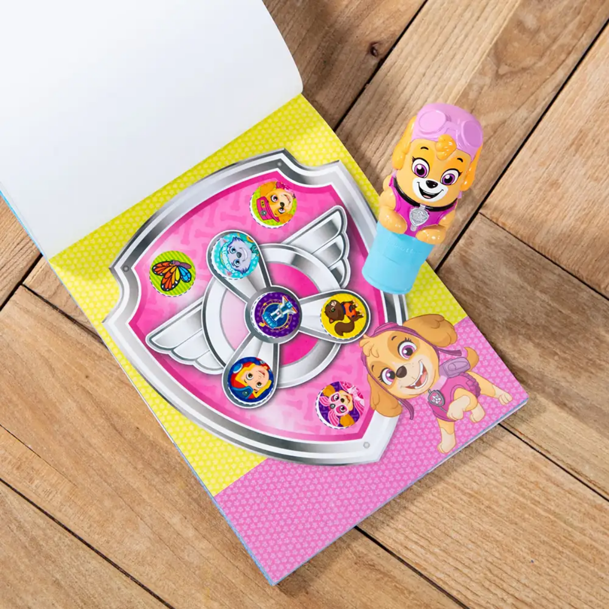 Sticker Wow de Paw Patrol Melissa & Doug 24 Páginas con 300 Stickers