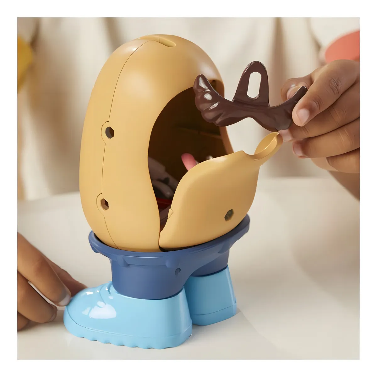 Sr. Cara de Papa Hasbro - 13 Piezas