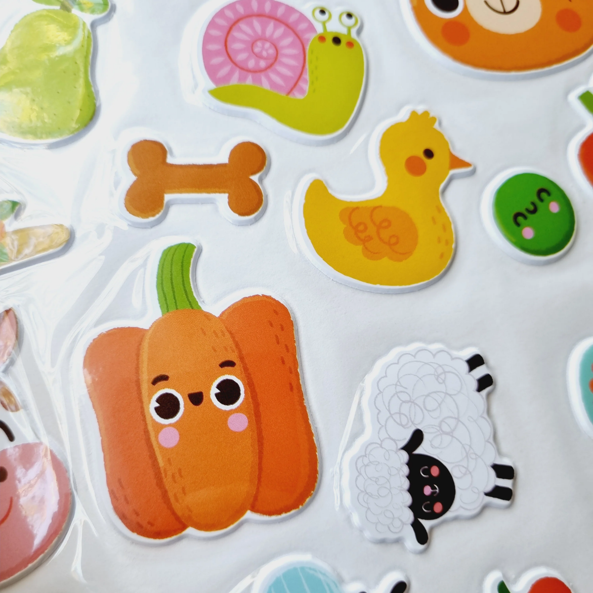 Libro de Actividades Pego y Me Divierto con Stickers 3D: La Granja