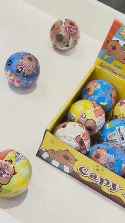 Esfera Sorpresa Capy